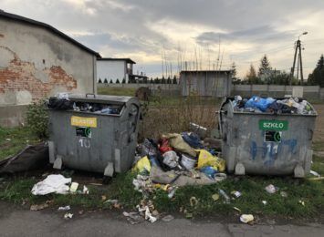 Pandemią i zachorowaniami pracowników spółka EKO tłumaczy się z  nieodebranych śmieci z posesji w Rybniku