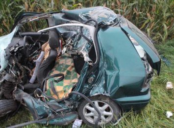 Śmiertelny wypadek w Rudniku. Nie żyje 74-letni kierowca [FOTO] [AKTUALIZACJA]