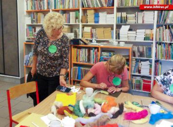 Zrobią ozdoby z suszonych kwiatów. Biblioteka w Markowicach zaprasza na warsztaty rękodzielnicze