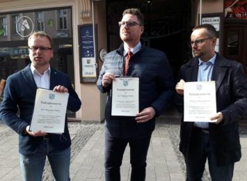 Rybniccy radni PO dziękują parlamentarzystom PiS-u za 0 złotych na dokończenie budowy drogi regionalnej Racibórz-Pszczyna