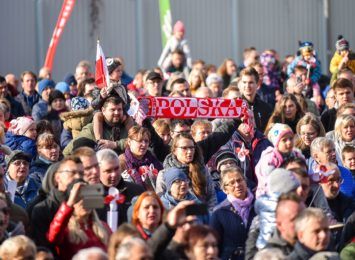 Święto Niepodległości na Stadionie Śląskim. Koncerty i pokazy lotnicze za darmo