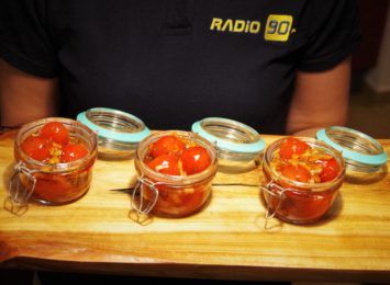 Kuchnia Radia 90: Pomidorki w słodkim sosie z miodem z dodatkiem estragonu
