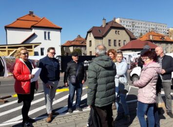 Radny chce zmian w organizacji ruchu na Kominka w Rybniku. Mieszkańcy, Rada Dzielnicy i przedsiębiorcy są temu przeciwni
