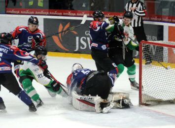 Zacięte hokejowe play-offy. JKH GKS znów przegrał z Energą Toruń