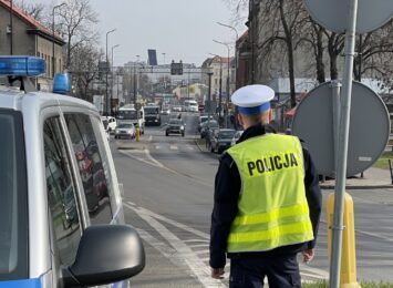Policja w Gliwicach mówi "Sprawdzam" i wypisuje mandaty