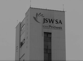 JSW: Przez całą noc zabudowano wentylator i ponad 200 metrów lutniociągu