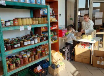 "Pomóżcie zebrać żywność na święta dla uchodźców. Apelują o to wolontariusze z banków żywności [FOTO]