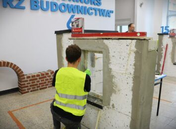 Uczniowie z Rybnika Mistrzami Budownictwa na Śląsku. Wygrali konkurs "Młody Mistrz Budownictwa"
