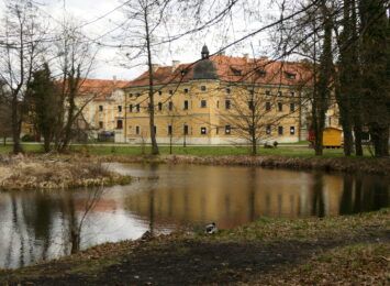 Wsparcie śląskiego samorządu dla Pocysterskiego Zespołu Klasztorno-Pałacowego w Rudach [WIDEO,FOTO]