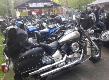 350 motocyklistów przejechało ulicami Rybnika. Na Grzybówce odbyła się motocyklowa majówka