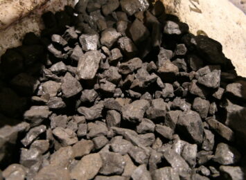 Anna Hetman w Radiu 90: "Czujemy się wkręceni w sprzedaż węgla, samorząd nie powinien się tym zajmować"