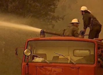 "Piekło na ziemi" Strażacy przypominają nagrania wideo z ogromnego pożaru w Kuźni Raciborskiej [WIDEO]