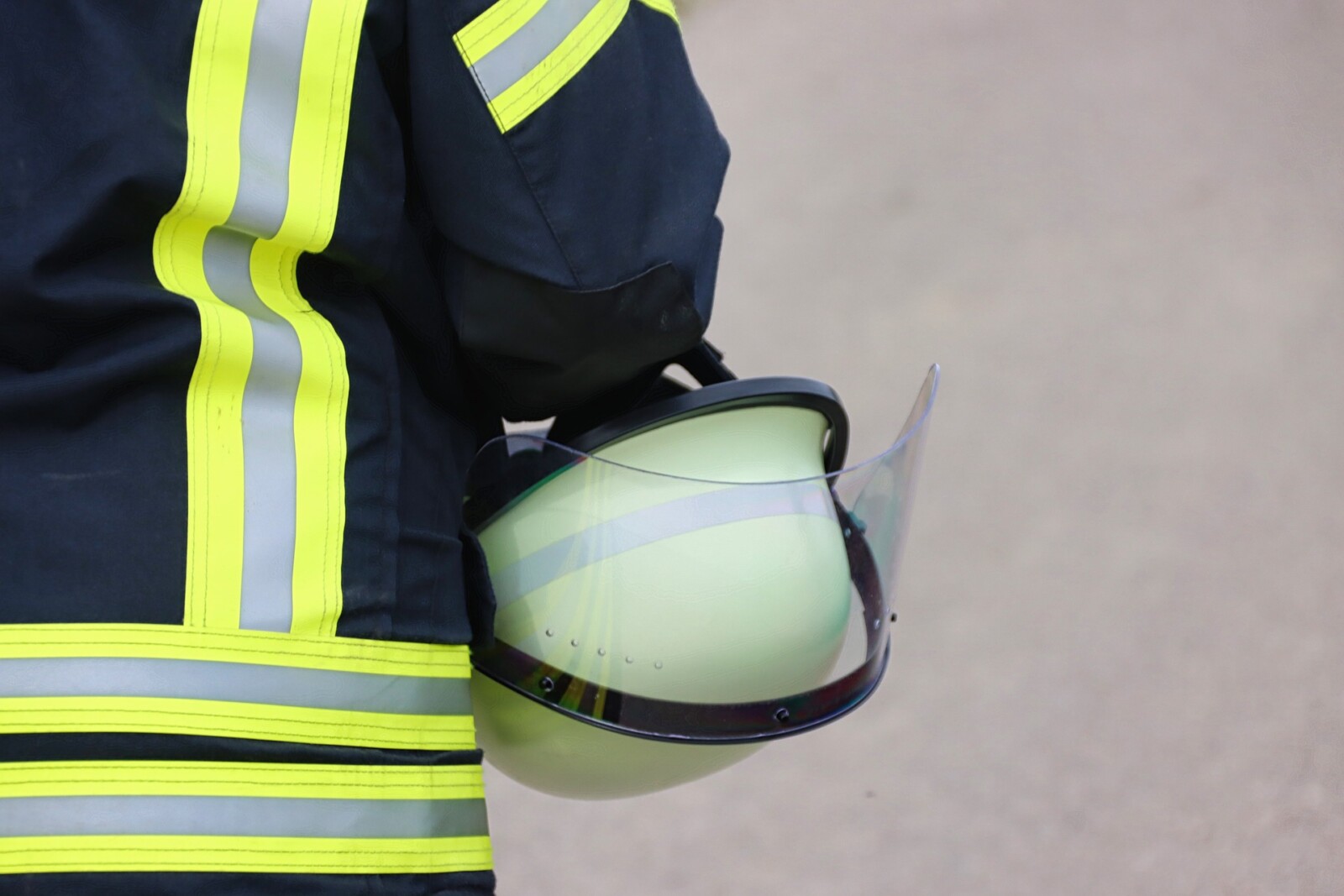 Strażacy w Jastrzębiu gasili płonącą altankę. Ile wyniosły straty?