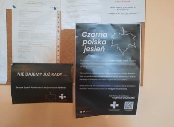 Czarna polska jesień w szpitalach. Czarne plakaty w szpitalach w regionie