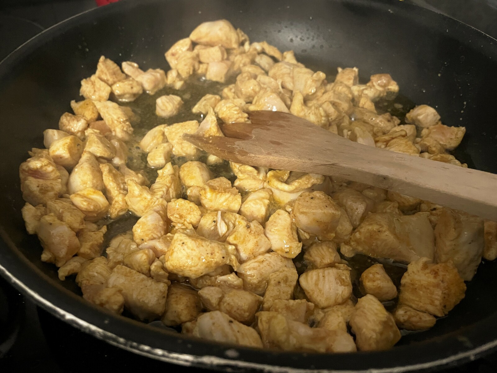 Kuchnia Radia 90: Zapiekanka z makaronem, kurczakiem i szpinakiem