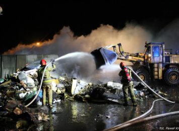 Ogień pochłonął boks w PSZOK-u. Straty po pożarze w Jastrzębiu-Zdroju [FOTO]