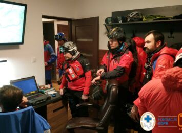 Akcja w Beskidach. Ponad 60 ratowników GOPR szukało kobiety