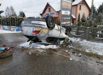 Jastrzębie - samochód w rowie, Wodzisław - zderzenie dwóch pojazdów