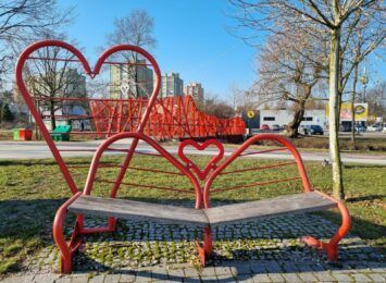Gdzie zniknęła ławeczka dla zakochanych z parku nad Nacyną w Rybniku?