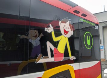 Bolek i Lolek na autobusach