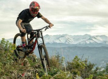 Rowery górskie MTB - czy to dobry wybór dla kobiet i mężczyzn? [materiał sponsorowany]