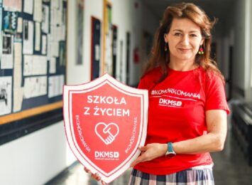 Fundacja DKMS: Raciborski "Mechanik" wśród laureatów konkursu „Nauczyciele z Życiem”