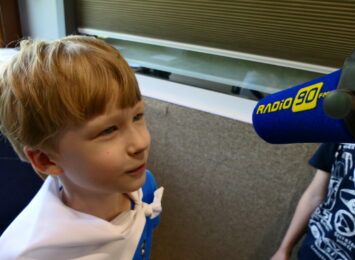 Radio 90: Wyjątkowa wizyta. Dzieciaki poznały naszą pracę [WIDEO, FOTO]