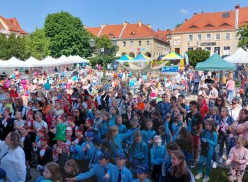 Blisko tysiąc wykonawców na scenie Powiatowego Festiwalu Kultury w Wodzisławiu [FOTO]