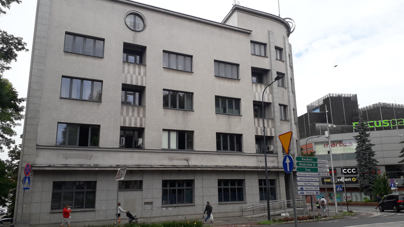 Za 6,5 mln złotych bank chce sprzedać reprezentacyjny budynek. Zainteresowany jest Urząd Miasta Rybnika