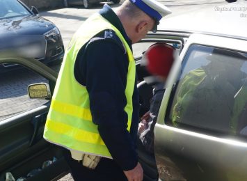 Policjanci z Cieszyna zatrzymali dwóch pijanych kierowców